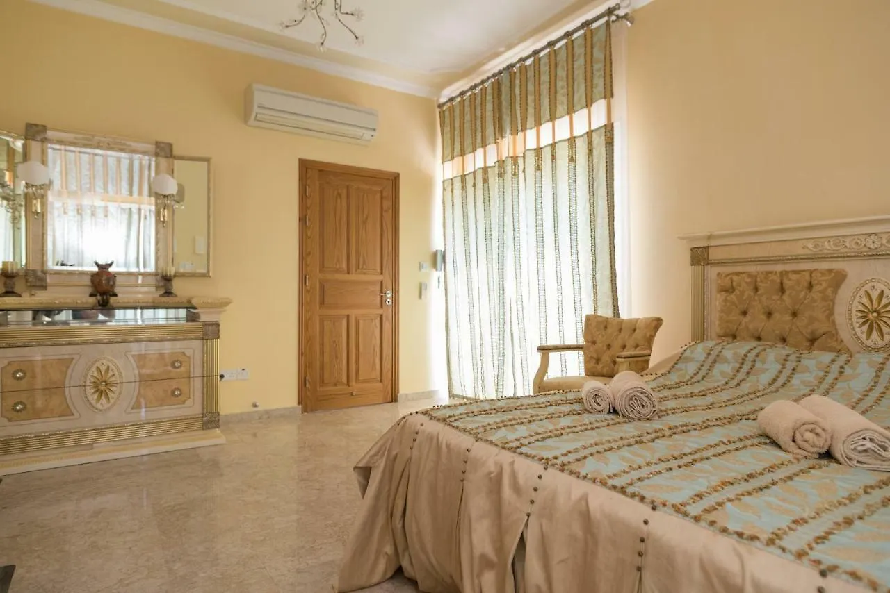Villa Aphrodite Ayia Napa 0*,  Chipre