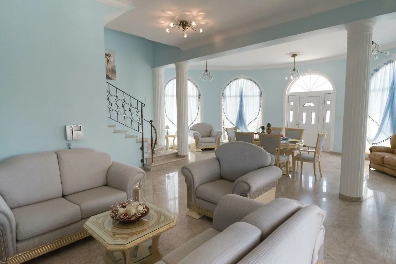 Villa Aphrodite Ayia Napa 0*,  Chipre